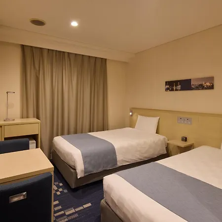 Kobe Sannomiya Tokyu Rei Hotel Exterior photo