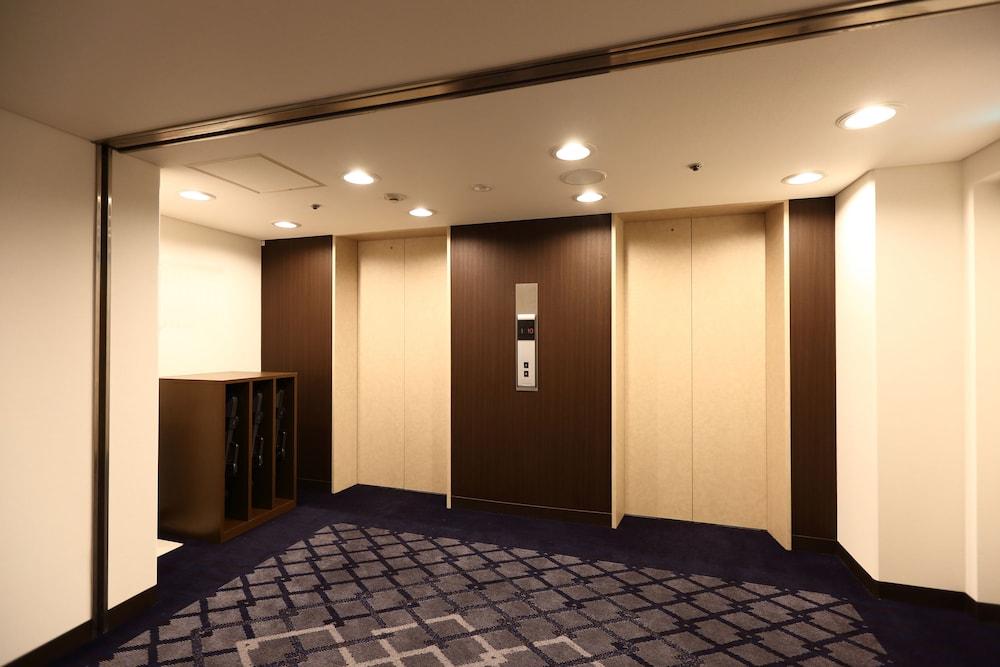 Hotel Sannomiya Tokyu Rei 3*